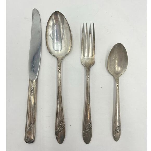 Vintage Antique Tudor Stainless Oneida Community Cutlery Flatware Set Queen Bess - Picture 1 of 9